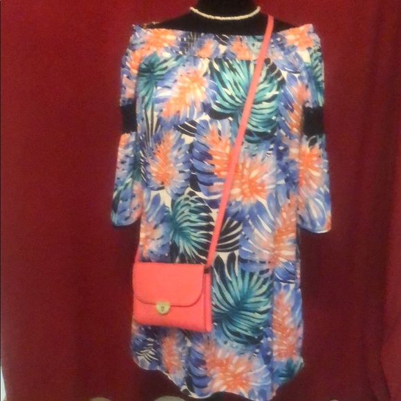 Jennifer Lopez Dresses & Skirts - Jennifer Lopez Tropical tunic dress; size S